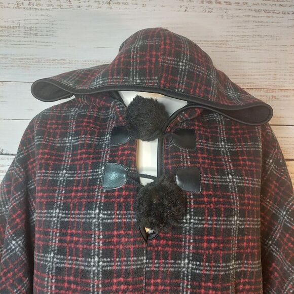 Marina Luna Plaid Poncho - Red and Black - Picture 6 of 12
